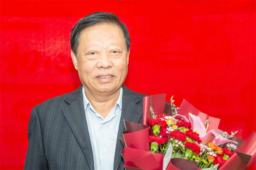吴承鉴1.jpg