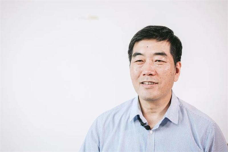 赵峰1.jpg