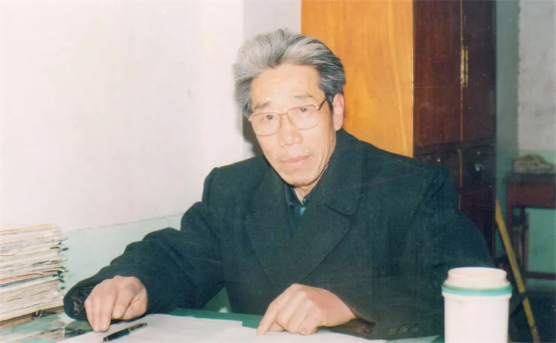 赵峰父亲.jpg